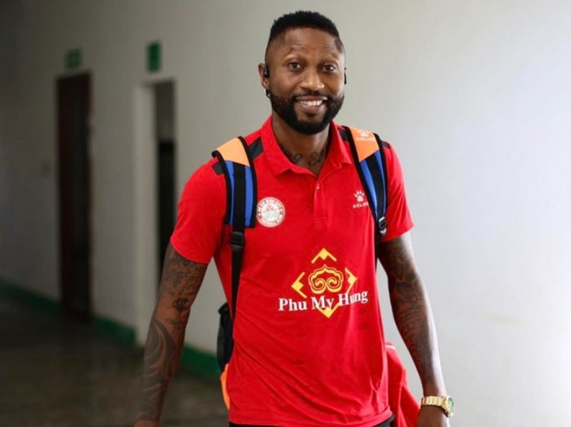 Giải thích khái niệm cầu thủ nhập tịch là gì trong bóng đá chuyên nghiệp