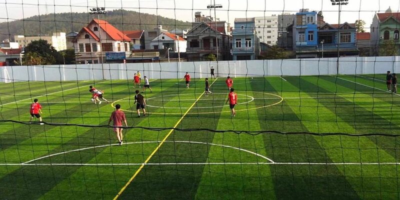 Khám Phá Kích Thước Sân Bóng Đá 11 Người Chuẩn Quốc Tế