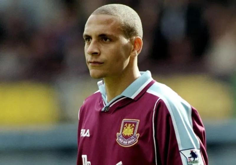 Rio Ferdinand trong màu áo Leeds United