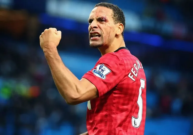 Rio Ferdinand ăn mừng chức vô địch cùng Manchester United
