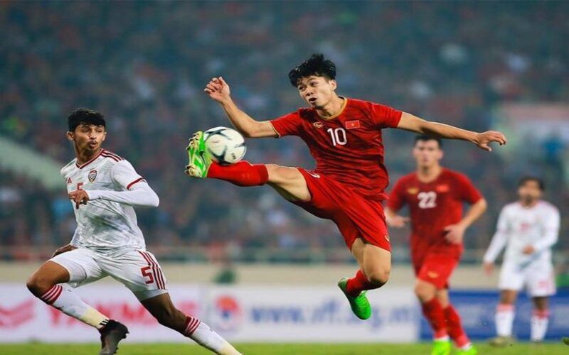 Trung Phong Trong Bóng Đá Là Gì? Vai Trò Và Nhiệm Vụ Cụ Thể